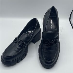 Madden Girl Black Loafers women size 9.5